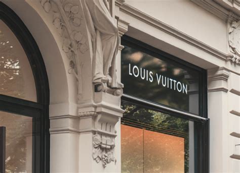 louis vuitton azioni paris|LVMH Moët Hennessy .